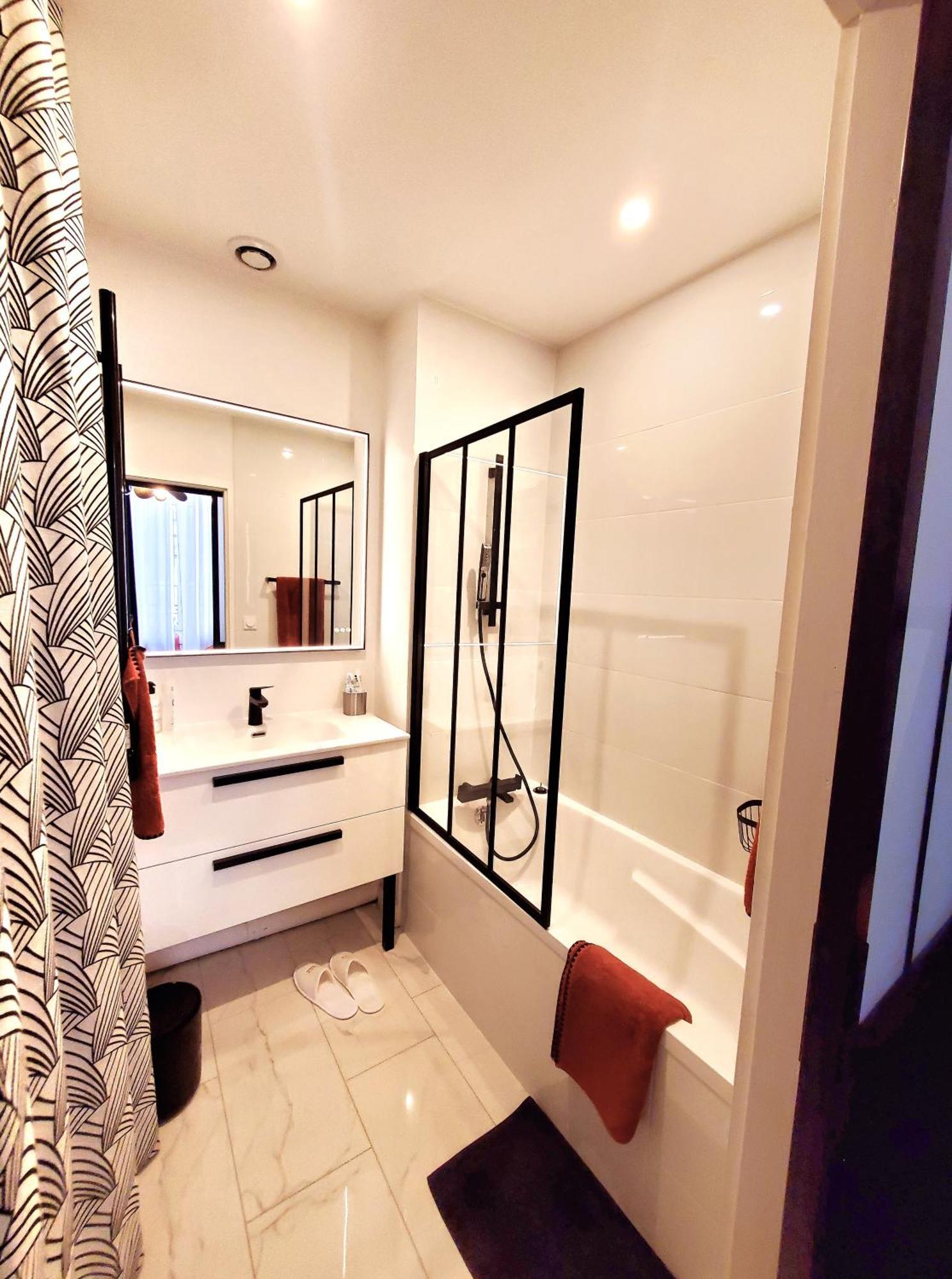 Ravissant Appartement Entierement Renove T2, Proche De La Rue Saint Catherine Bordeaux Buitenkant foto